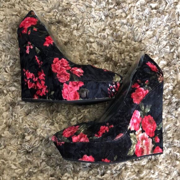 Aldo velvet floral wedge size 8 - Picture 1 of 5